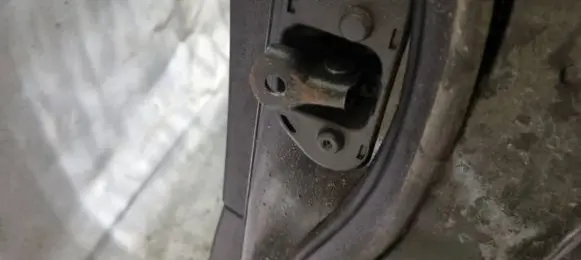 Ford Focus Rear door check strap stopper