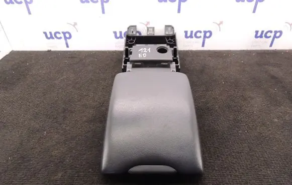 Volvo XC60 Armrest 30755587 D121