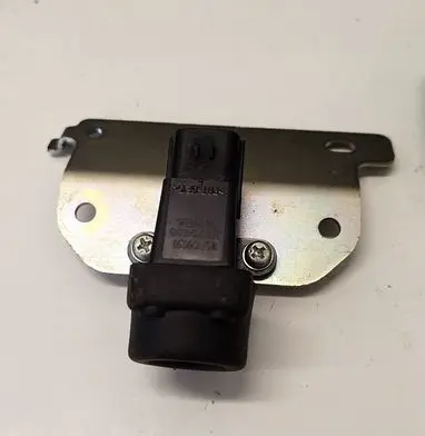 Honda Insight Fuel cut-off switch W0T100030