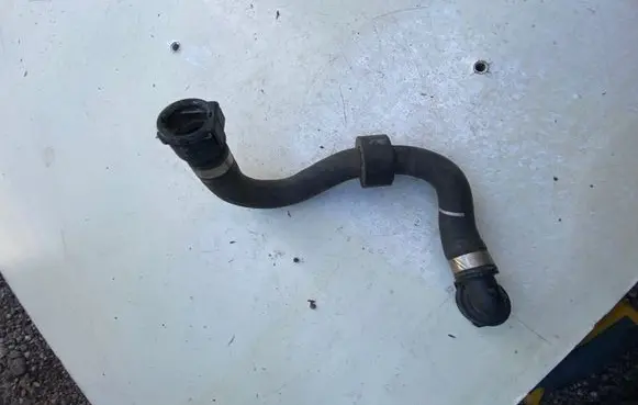 BMW X1 F48 F49 Engine coolant pipe/hose 7617374 20073510