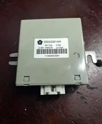 Jeep Compass Other control units/modules 05033301AH 10B880CB8 JL001000230