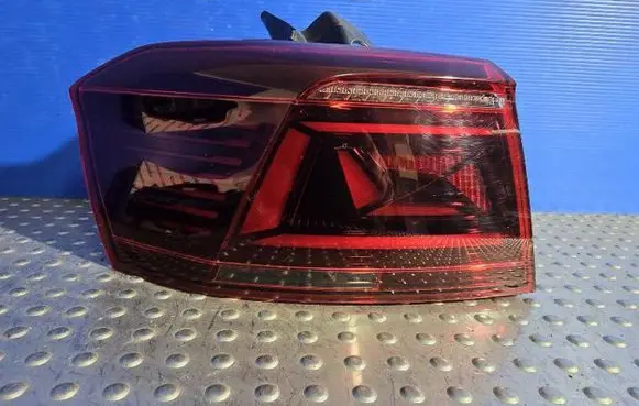 Volkswagen PASSAT B8 Rear/tail lights 3G9945207P