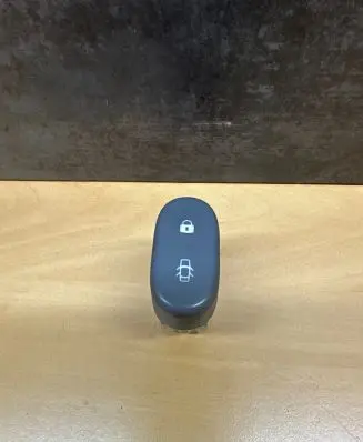 Renault Clio II Central locking switch button 231500244