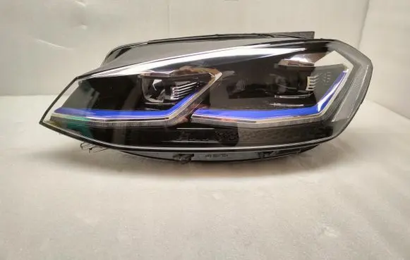 Volkswagen Golf VII Headlight/headlamp