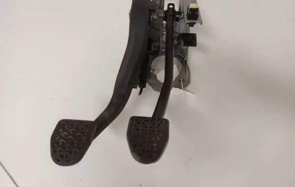 BMW 1 F20 F21 Pedal assembly C4005196SE 686064401 678711710