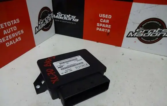 Volvo XC70 Hand brake control module 31313772