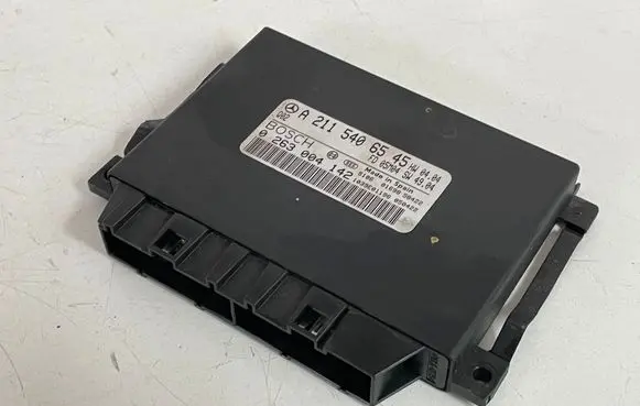 Mercedes-Benz E W211 Parking PDC control unit/module A2115406545