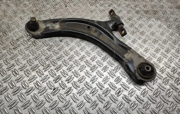 Nissan Qashqai+2 Front control arm