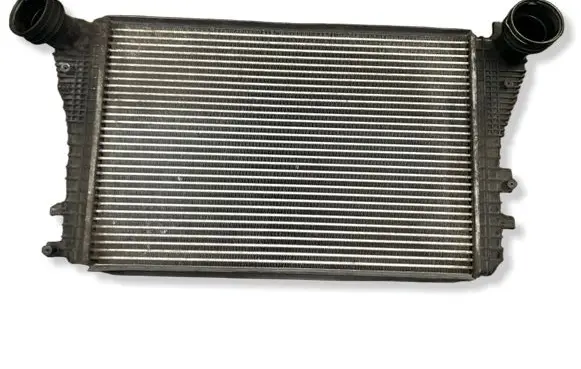 Volkswagen Golf Plus Intercooler radiator 1K0145803E