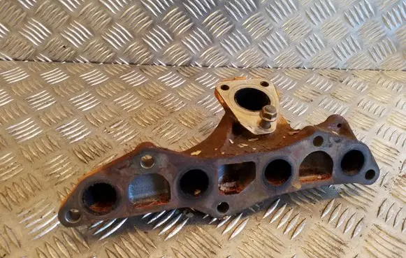 Toyota Corolla E140 E150 Exhaust manifold