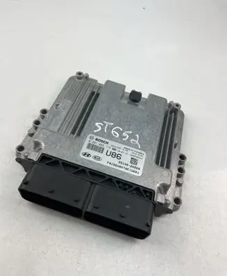 KIA Ceed Engine control unit/module ECU 391402A860 0281032115