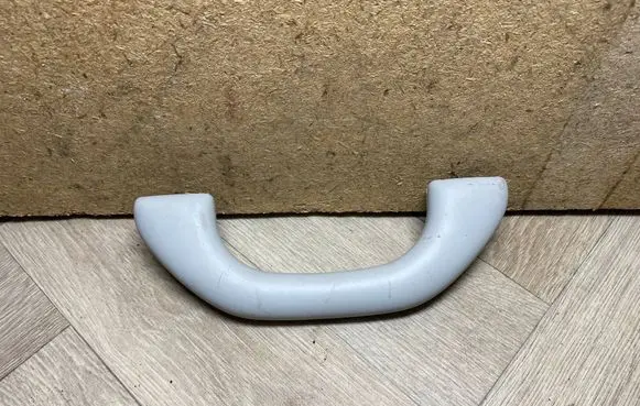 Skoda Octavia Mk3 (5E) Front interior roof grab handle 561857607B