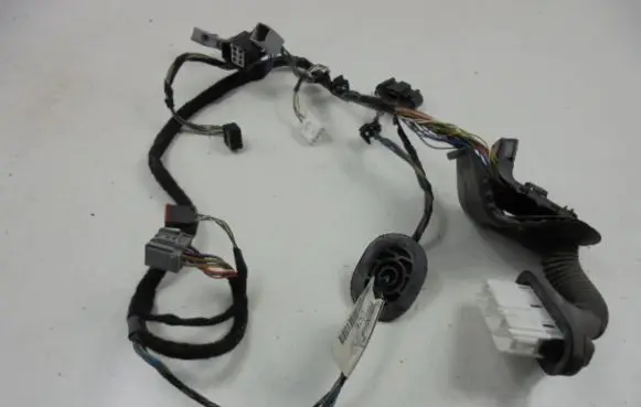 Ford Fiesta Front door wiring loom 8V5T14A584CCE