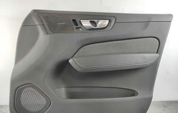 Volvo XC60 Front door card panel trim 32237819