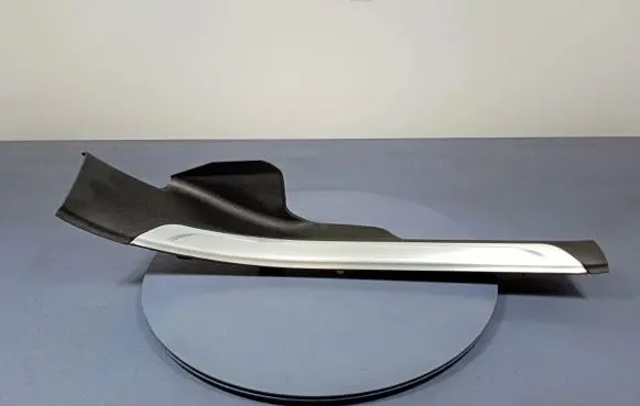 Other sill/pillar trim element