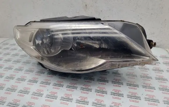 Volkswagen PASSAT CC Headlight/headlamp