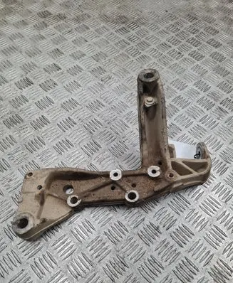 Skoda Octavia Mk2 (1Z) Bracket in trunk/boot 