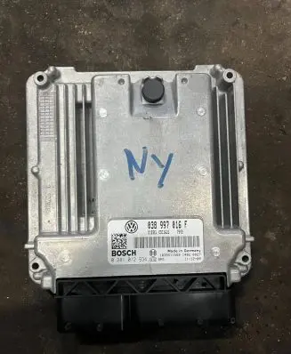 Volkswagen Transporter - Caravelle T5 Engine control unit/module 038997016F 1039S11569 0281012934