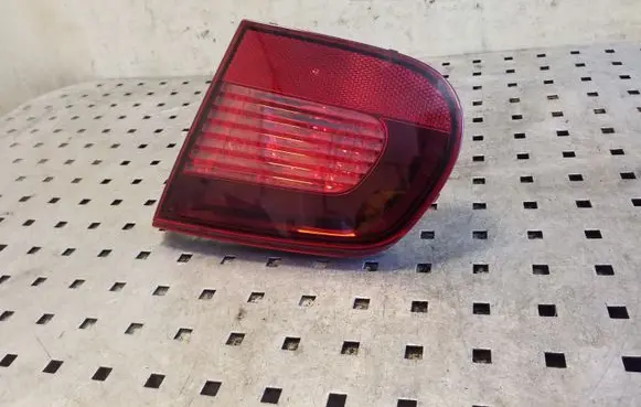 Volkswagen Eos Tailgate rear/tail lights 1Q0945094C