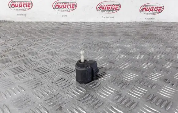 Headlight level adjustment motor