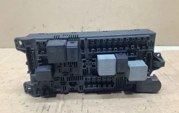 Mercedes-Benz E W211 Fuse module 2115457001
