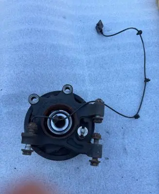 Mercedes-Benz Vito Viano W447 Rear wheel hub spindle/knuckle A447357