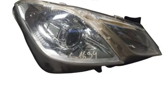 Mercedes-Benz E C207 W207 Headlight/headlamp A2078205061