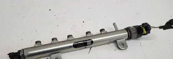 Opel Zafira B Fuel main line pipe 0445214056 051721J1 55200266