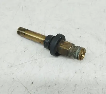 Mercedes-Benz E W124 Fuel injector 0000785623 A0000785623 0437502047