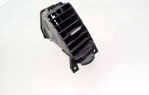 Nissan Primera Dash center air vent grill A1007034