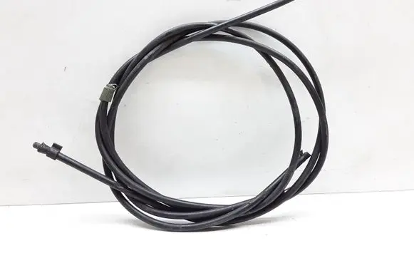 Volvo XC90 Engine bonnet/hood lock release cable 