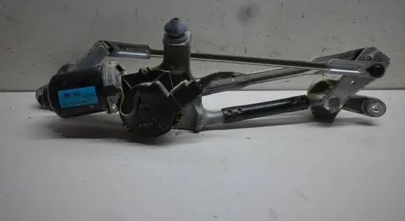 Front wiper linkage and motor