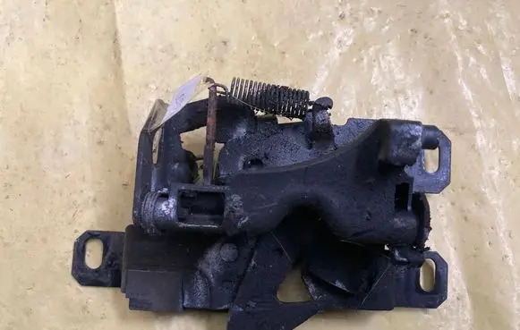Mercedes-Benz A W169 Engine bonnet/hood lock/catch A1698800460 1698205810