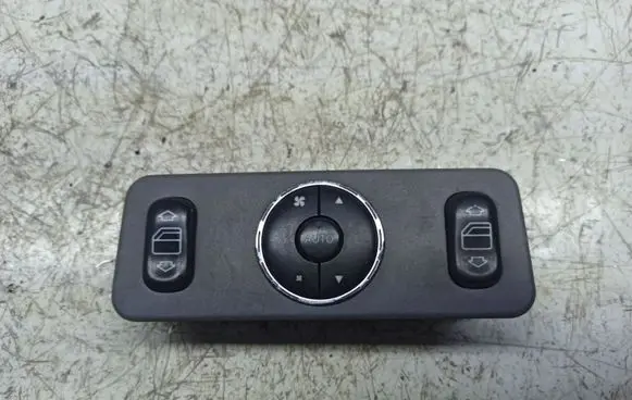 Mercedes-Benz ML W163 Electric window control switch A1638200326
