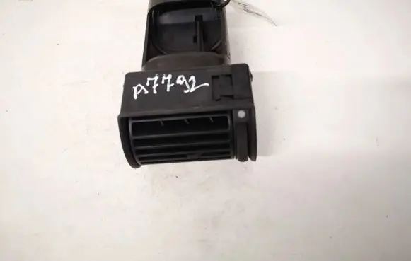 Audi A6 S6 C4 4A Dash center air vent grill 4a1820901