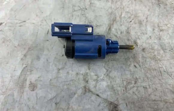 Clutch pedal sensor