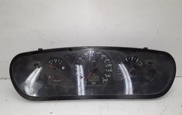 Citroen C5 Speedometer (instrument cluster) 9651481080