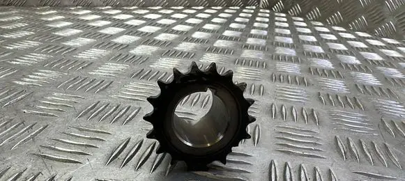 Toyota Yaris XP210 Other cylinder head part 