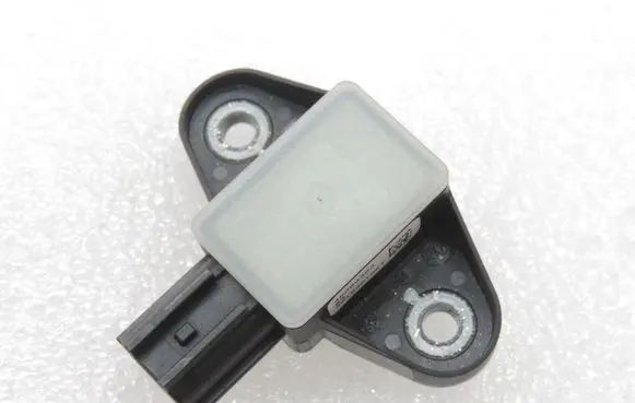 Volkswagen Tiguan Airbag deployment crash/impact sensor