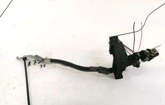 Toyota Verso Positive cable (battery)