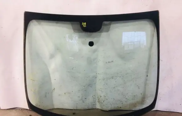 Peugeot 3008 I Front windscreen/windshield window 