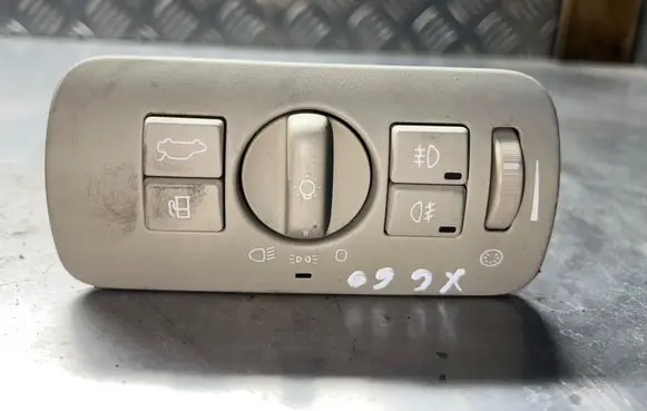 Volvo XC60 Light switch 30739422