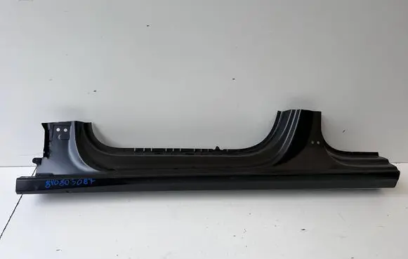 Audi A3 8Y Front sill (body part) 8Y0803087
