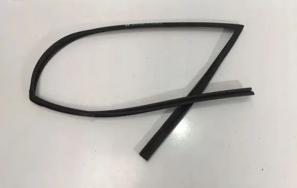 Front door rubber seal