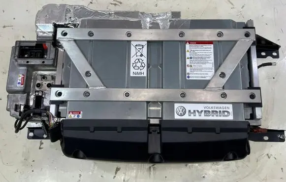 Volkswagen Touareg II Fan control module 