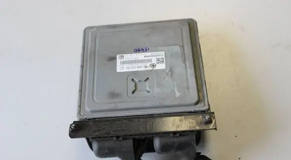 Skoda Fabia Mk2 (5J) Engine control unit/module 03L906023NH 5WP42930AA 03L906023LK
