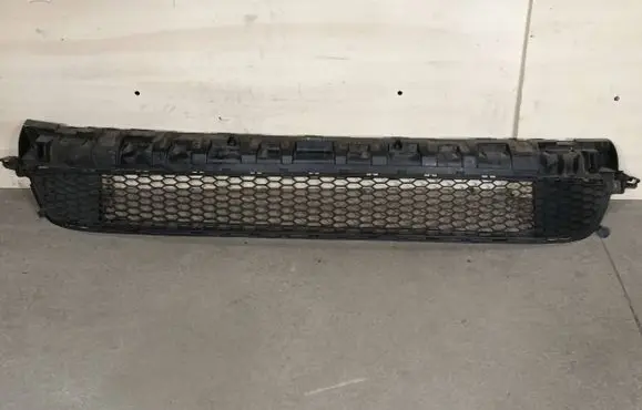 Renault Trafic III (X82) Front bumper lower grill 622544919R