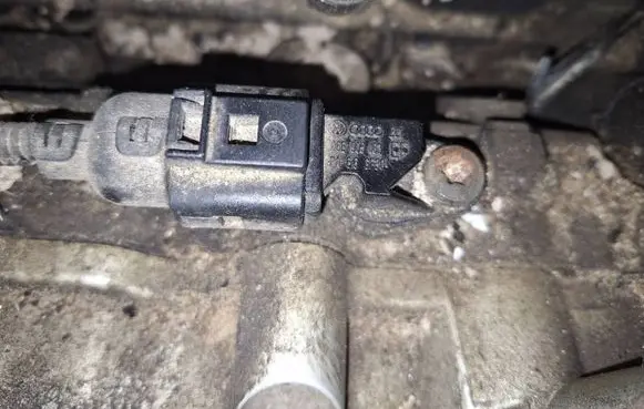 Audi A6 S6 C6 4F Camshaft position sensor 06e9051603