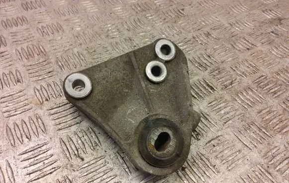 Opel Insignia B Gearbox mounting bracket 22937314