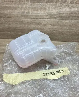 Opel Insignia A Coolant expansion tank/reservoir 39066025